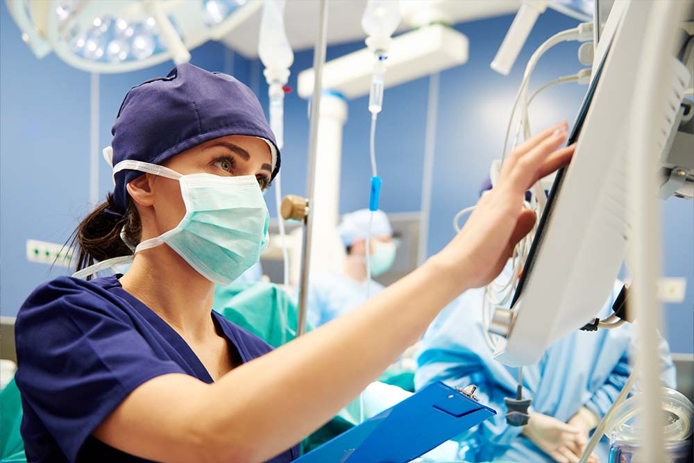Medical Assisting Training and Scholarships